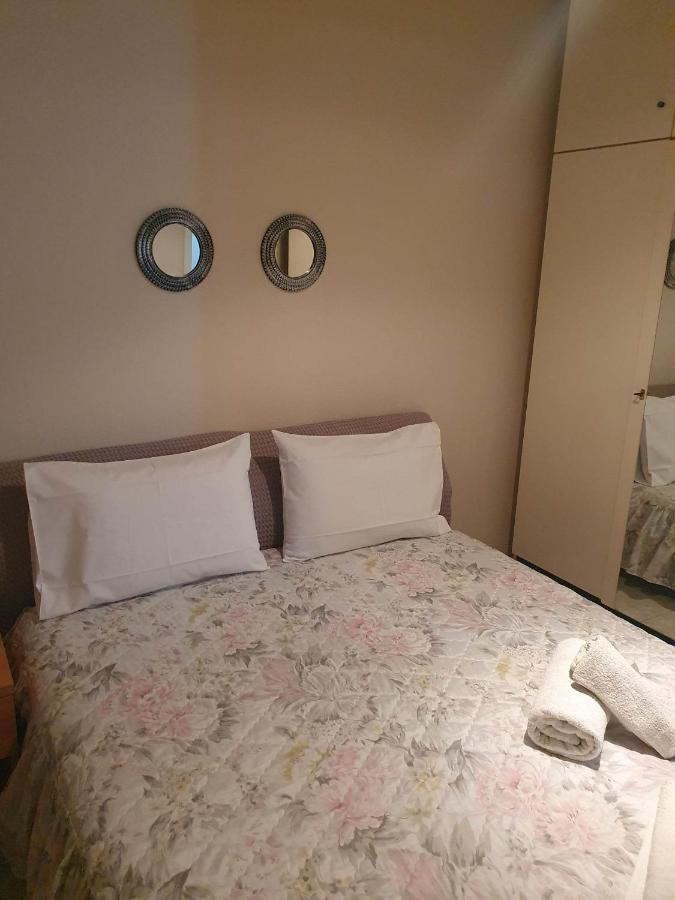 Elle Apartment By Alp Hospitality Services Nea Kallikrateia エクステリア 写真