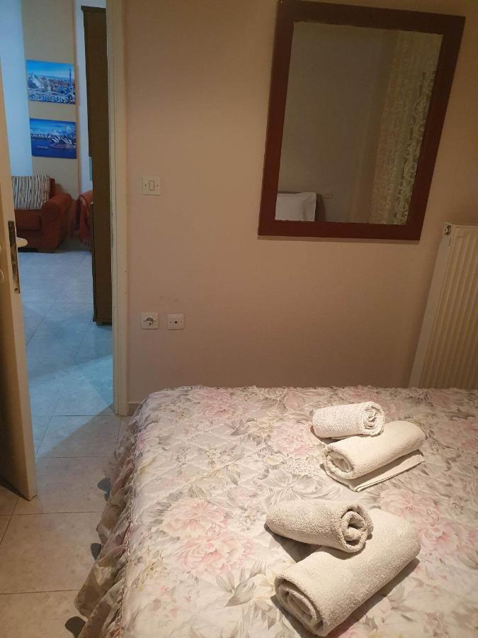 Elle Apartment By Alp Hospitality Services Nea Kallikrateia エクステリア 写真