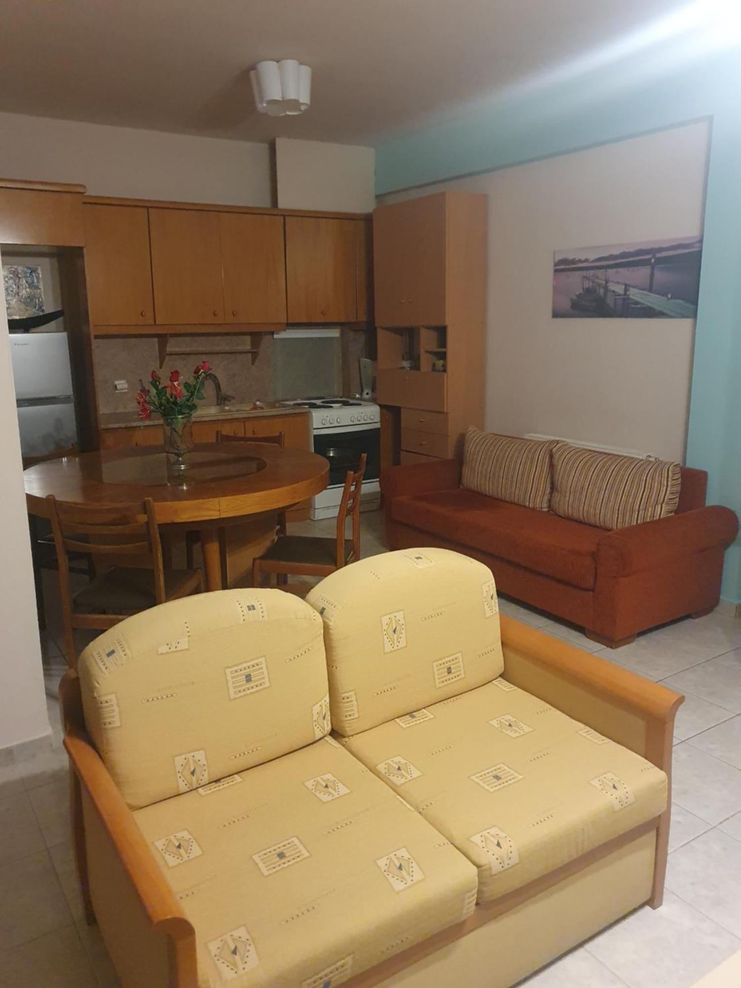 Elle Apartment By Alp Hospitality Services Nea Kallikrateia エクステリア 写真